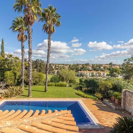 Vacation Chalet In Gramacho Golf * Estômbar