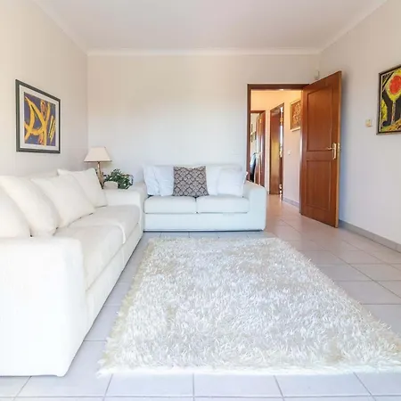 Feriehus Vacation Chalet In Gramacho Golf Estômbar