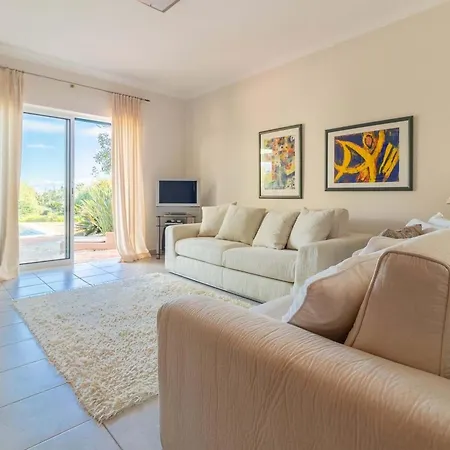 Vacation Chalet In Gramacho Golf Estômbar
