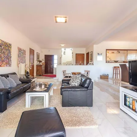Vacation Chalet In Gramacho Golf Estômbar