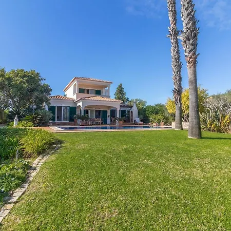 בית נופש Vacation Chalet In Gramacho Golf *