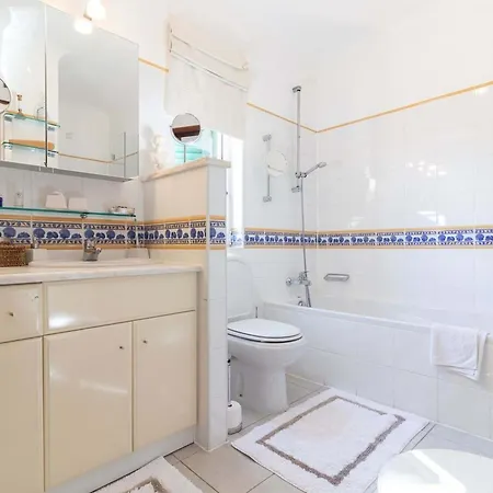 בית נופש Vacation Chalet In Gramacho Golf