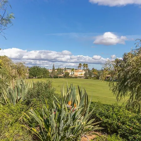בית נופש Vacation Chalet In Gramacho Golf *